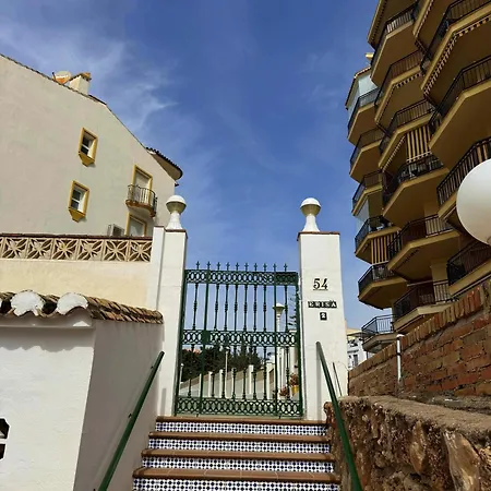 Terraza Y Vistas En Carihuela Erisa 2 A 100 Metros De La Playa Apartamento Torremolinos