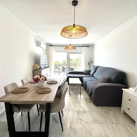 Apartamento Terraza Y Vistas En Carihuela Erisa 2 A 100 Metros De La Playa