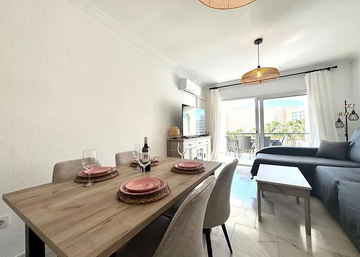 Terraza Y Vistas En Carihuela Erisa 2 A 100 Metros De La Playa