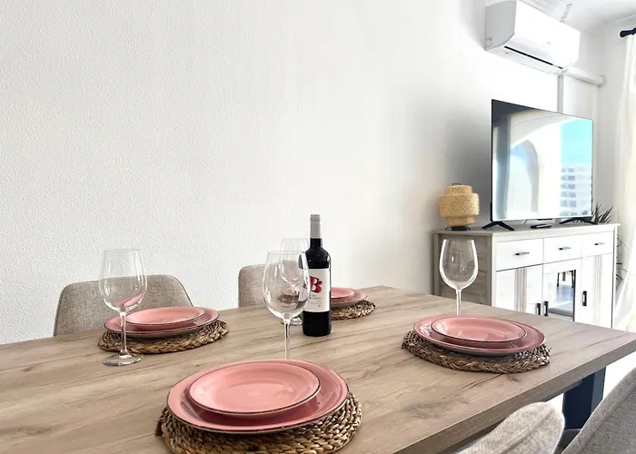 Terraza Y Vistas En Carihuela Erisa 2 A 100 Metros De La Playa Torremolinos