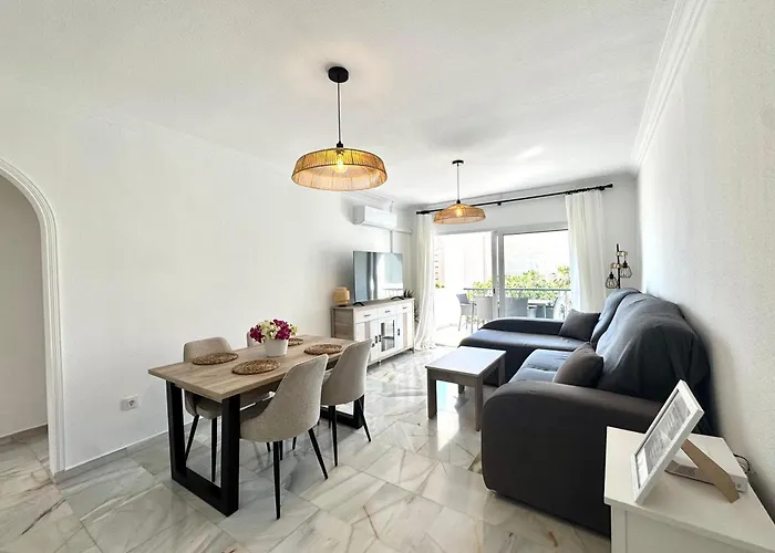 Lägenhet Terraza Y Vistas En Carihuela Erisa 2 A 100 Metros De La Playa Torremolinos