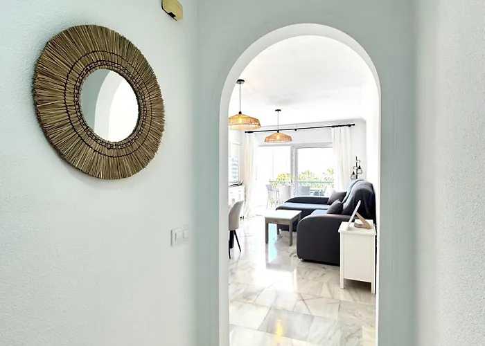 Terraza Y Vistas En Carihuela Erisa 2 A 100 Metros De La Playa Torremolinos