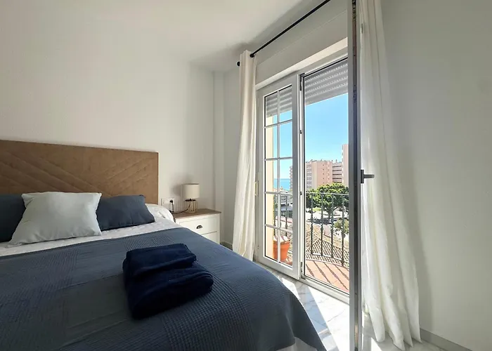 Apartment Terraza Y Vistas En Carihuela Erisa 2 A 100 Metros De La Playa Torremolinos