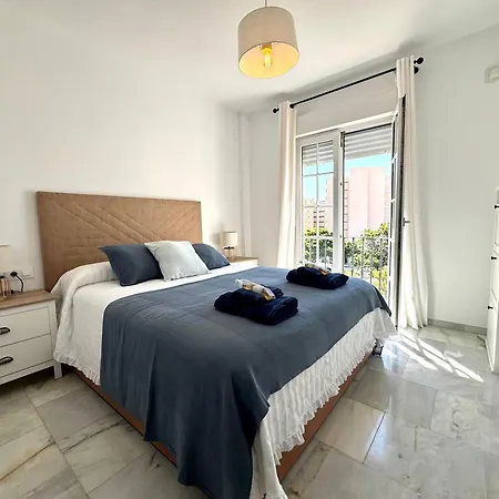 Terraza Y Vistas En Carihuela Erisa 2 A 100 Metros De La Playa